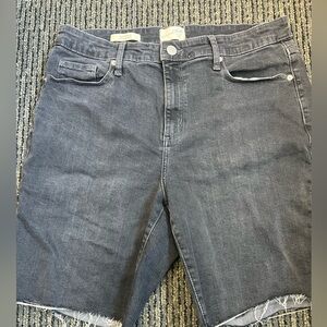 Universal Threads high rise bermuda